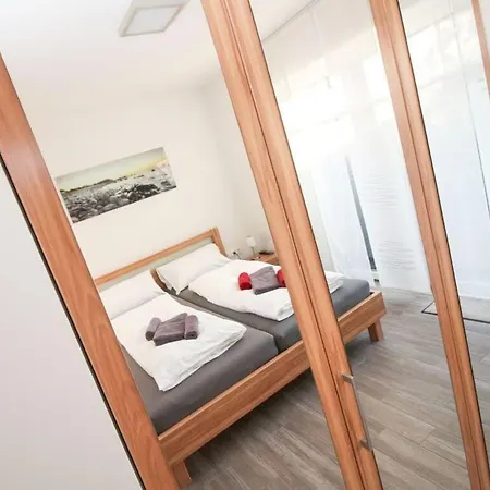 Gretelsiel Modern Retreat